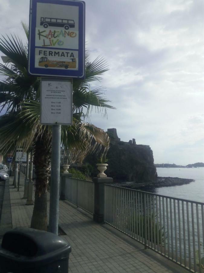 Blue Sea Leilighet Aci Castello Eksteriør bilde